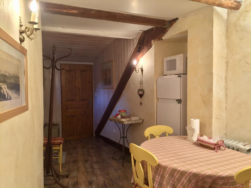 Les Means Bed and Breakfast Meolans-Revel Eksteriør billede