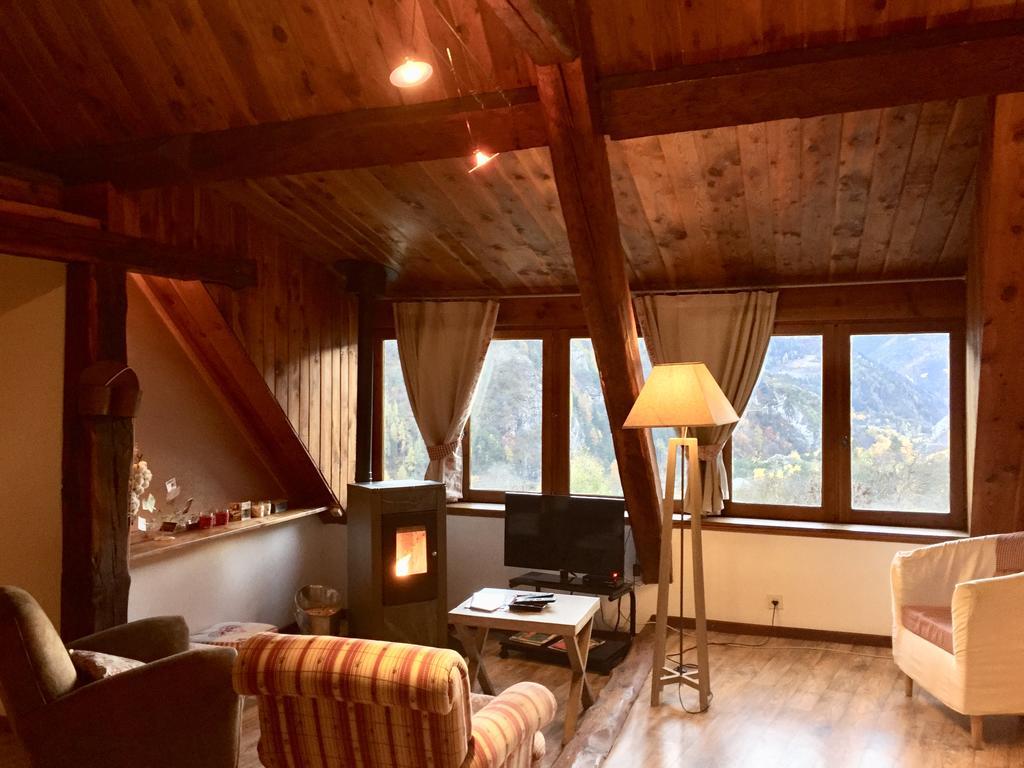 Les Means Bed and Breakfast Meolans-Revel Eksteriør billede