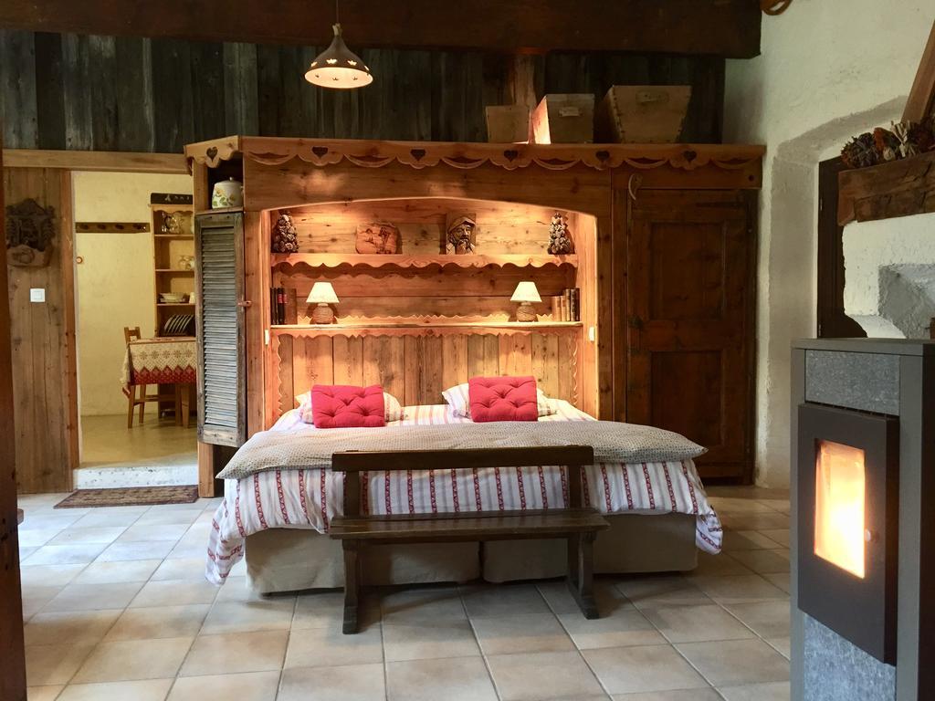Les Means Bed and Breakfast Meolans-Revel Eksteriør billede