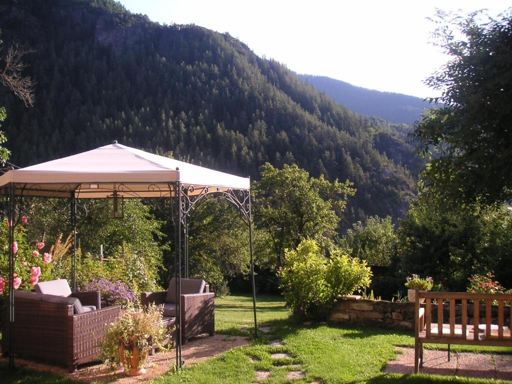 Les Means Bed and Breakfast Meolans-Revel Eksteriør billede
