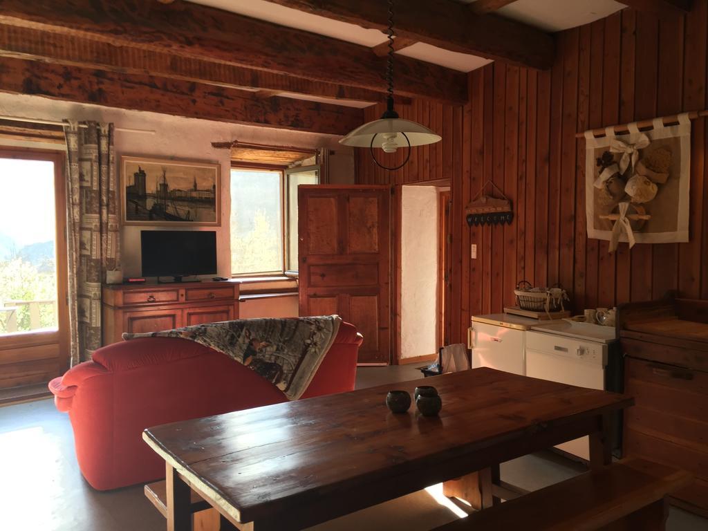 Les Means Bed and Breakfast Meolans-Revel Eksteriør billede