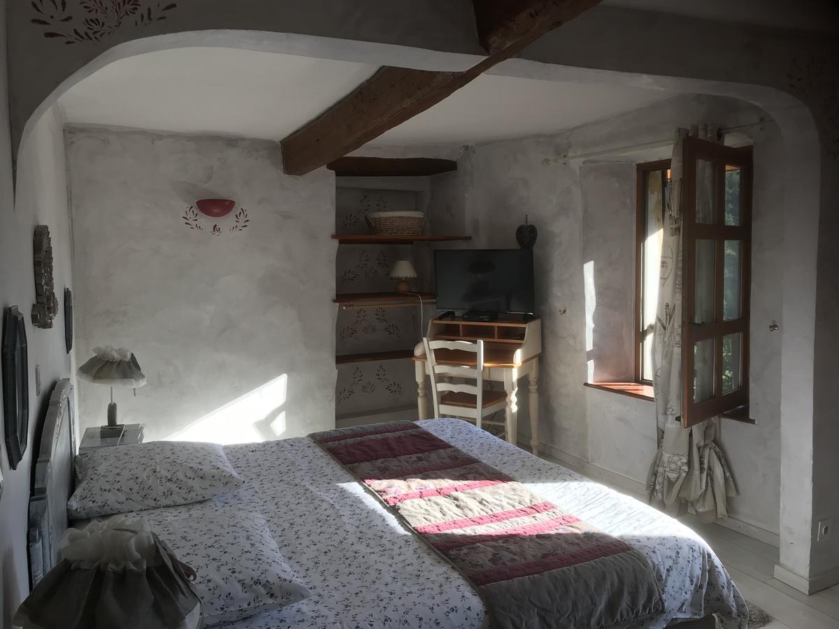 Les Means Bed and Breakfast Meolans-Revel Eksteriør billede